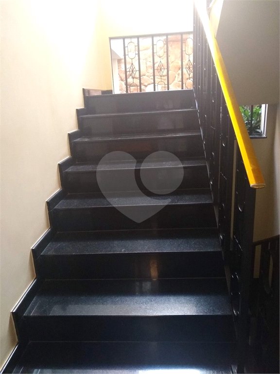 Casa à venda com 4 quartos, sendo 2 suítes, no condomínio Osato, Atibaia - SP