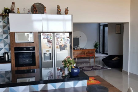 Casa à venda com 4 suítes no condomínio Osato, Atibaia - SP