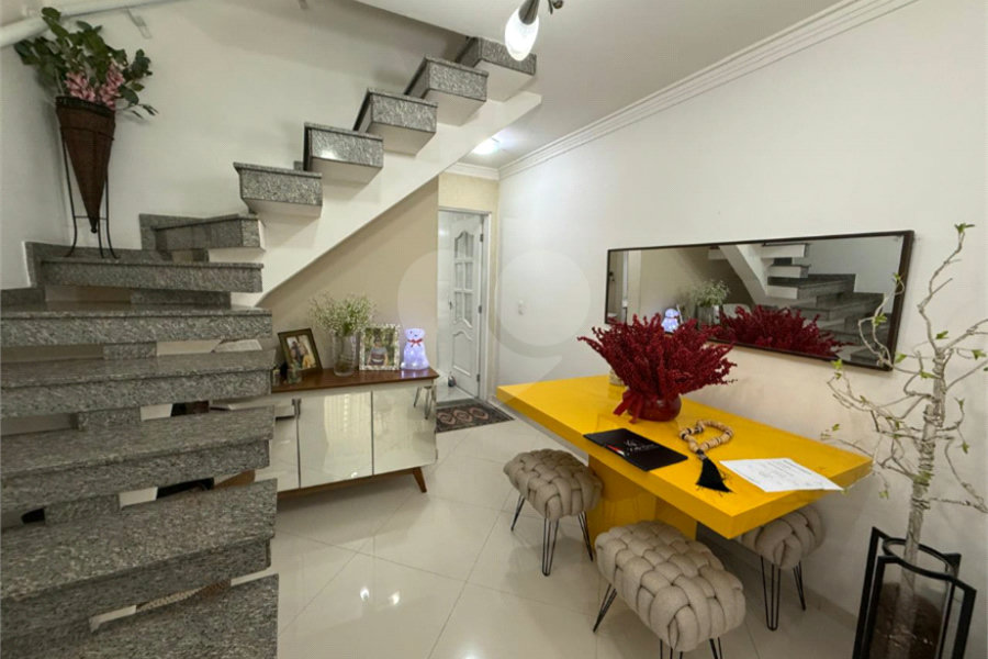 Sobrado à venda com 3 quartos, sendo 1 suíte, em Tremembé, São Paulo, SP