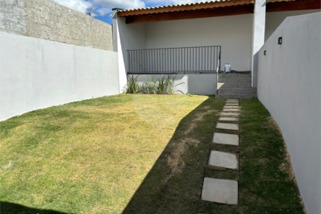 Casa à venda com 2 quartos, sendo 1 suíte, em Jardim Nova Suiça, Piracaia, SP