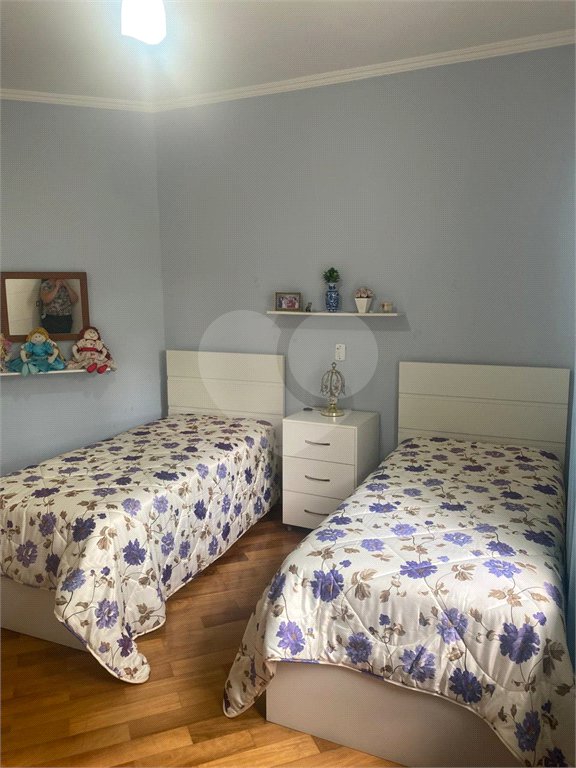 Casa à venda com 5 quartos, sendo 3 suítes, no condomínio Zuleika Jabour, Salto - SP
