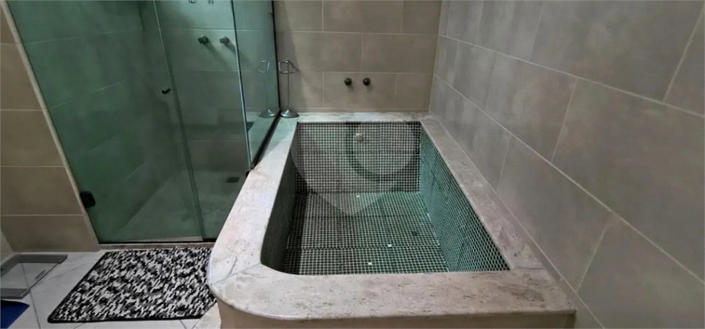 Casa à venda com 4 quartos, sendo 3 suítes, em Vargem Pequena, Rio de Janeiro, RJ