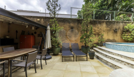 Duplex para alugar com 4 quartos, sendo 3 suítes,  em Alto de Pinheiros, São Paulo, SP