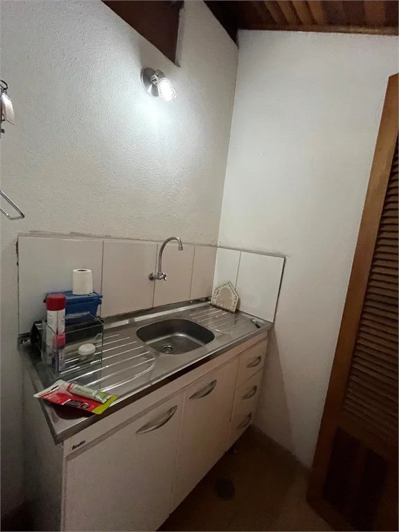 Sobrado à venda com 4 quartos, sendo 1 suíte, em Vila Cordeiro, São Paulo, SP
