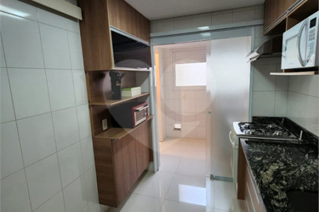 Apartamento à venda com 3 suítes em Vila Suzana, São Paulo, SP