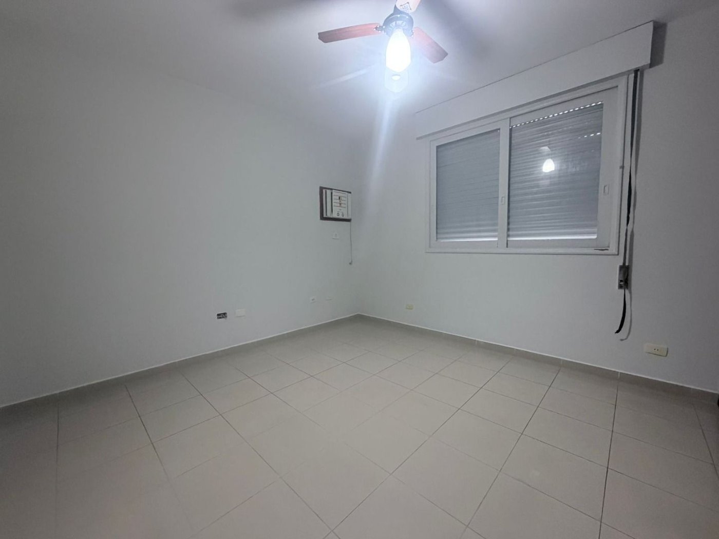 Apartamento com 2 dormitórios à venda, 130 m² por R$ 670.000,00 - Boqueirão - Santos/SP