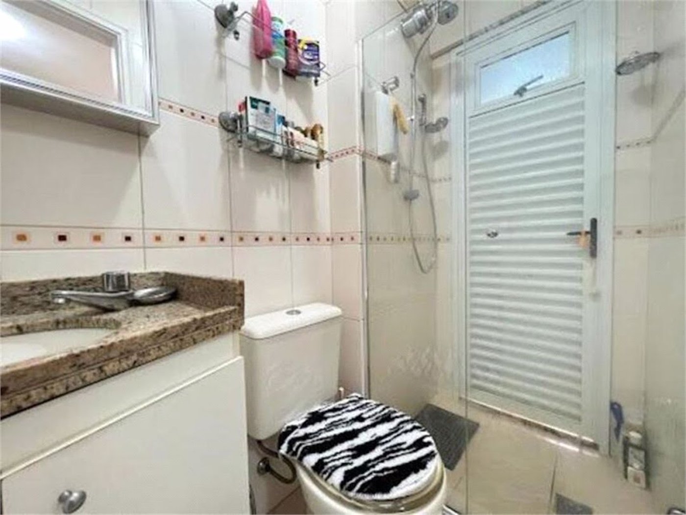 Apartamento Residencial para locação, Gonzaga, Santos - AP0231.