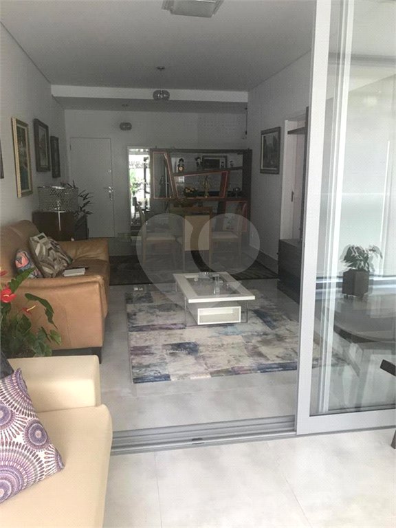 Apartamento à venda com 2 suítes em Indianópolis, São Paulo, SP
