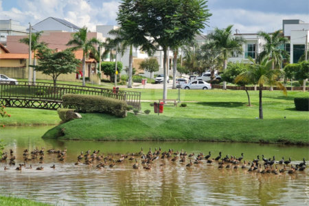 Casa à venda com 3 quartos, sendo 1 suíte,  no condomínio Ibiti Royal Park, Sorocaba - SP