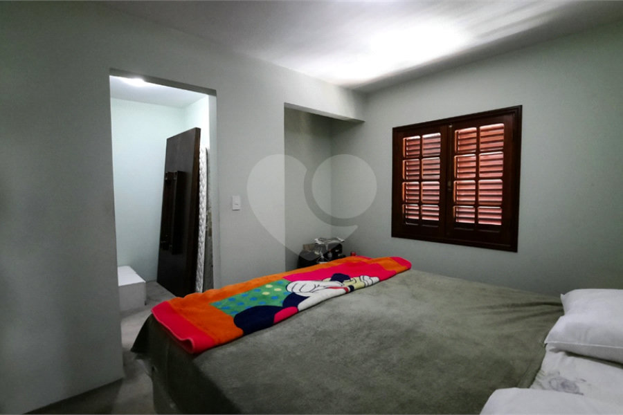 Sobrado à venda com 4 quartos, sendo 1 suíte, em Barro Branco (zona Norte), São Paulo, SP