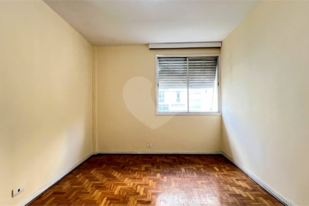 Apartamento à venda com 3 quartos, sendo 1 suíte, em Pinheiros, São Paulo, SP