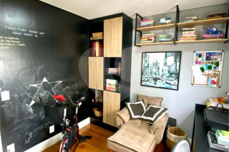 Apartamento à venda com 2 quartos, sendo 1 suíte, no Centro, São Bernardo do Campo, SP