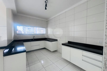 Casa à venda com 2 suítes no condomínio Horto Florestal III, Sorocaba - SP