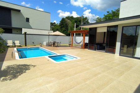 Casa à venda com 3 suítes no condomínio Reserva dos Vinhedos, Louveira - SP