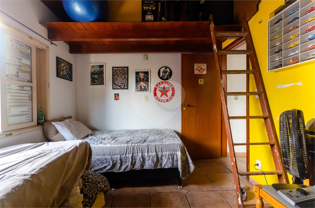 Sobrado à venda ou para alugar com 4 quartos, sendo 1 suíte, em Vila Anglo Brasileira, São Paulo, SP