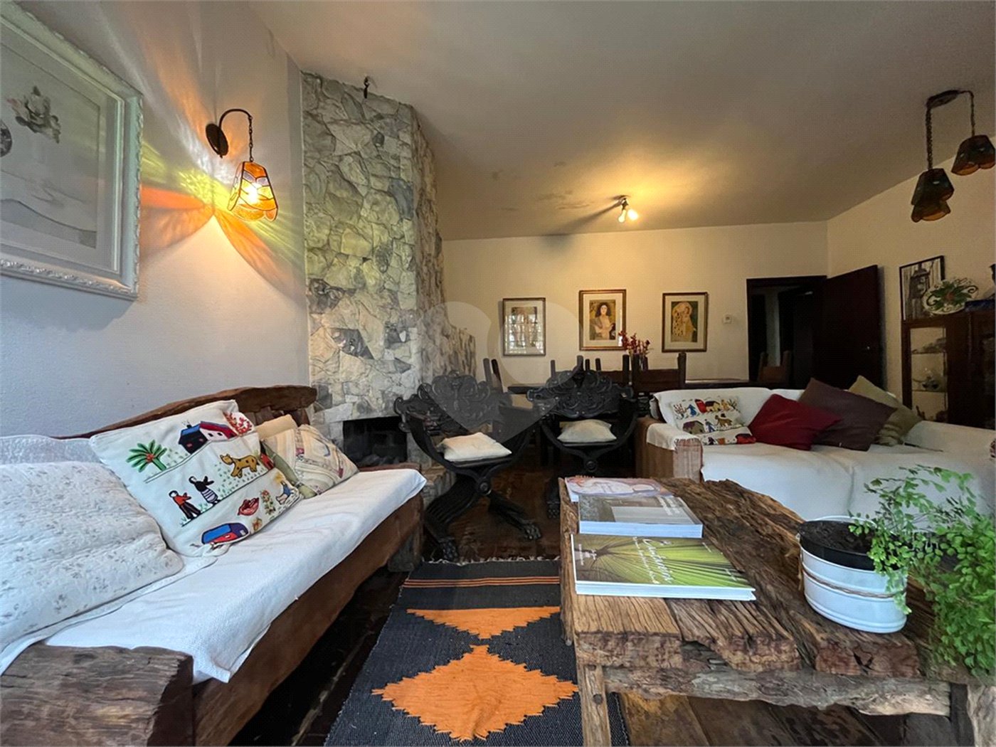 Sobrado à venda com 5 quartos, sendo 1 suíte, em Palmas do Tremembé, São Paulo, SP