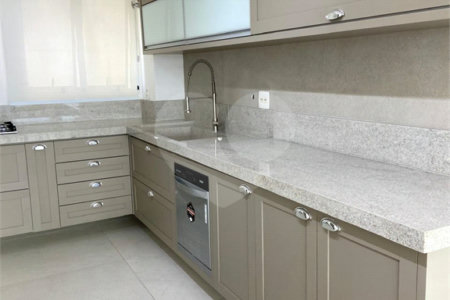 Apartamento à venda com 3 suítes no Centro, Santo André, SP