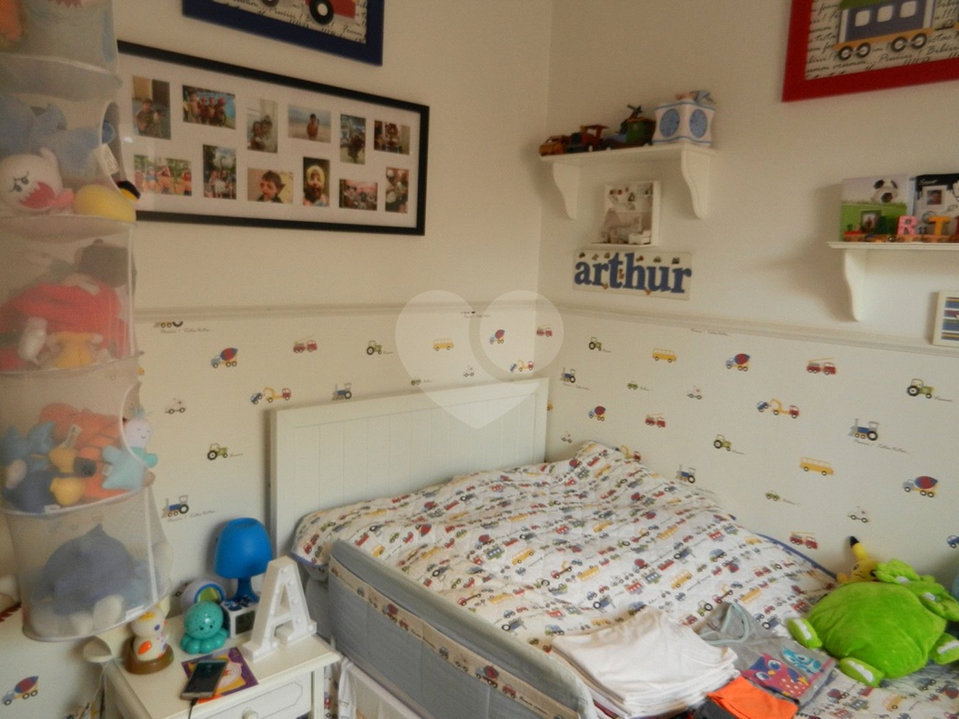 Casa à venda com 3 quartos, sendo 1 suíte, em Brooklin, São Paulo, SP