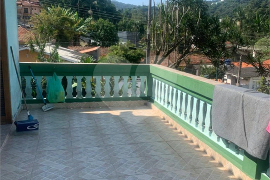 Sobrado à venda com 4 quartos, sendo 2 suítes, em Horto, São Paulo, SP
