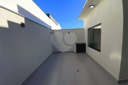 Casa à venda com 3 quartos, sendo 1 suíte,  no condomínio Terras de São Francisco, Sorocaba - SP