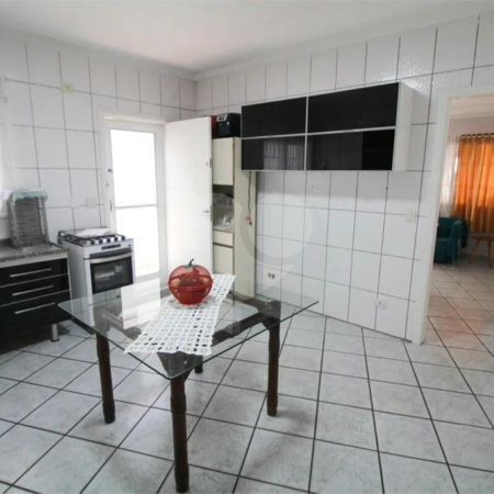 Casa à venda com 3 quartos, sendo 1 suíte, em Vila Regente Feijó, São Paulo, SP