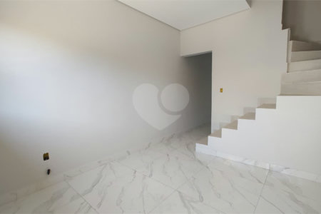 Casa de Vila à venda com 2 quartos em Wanel Ville, Sorocaba, SP