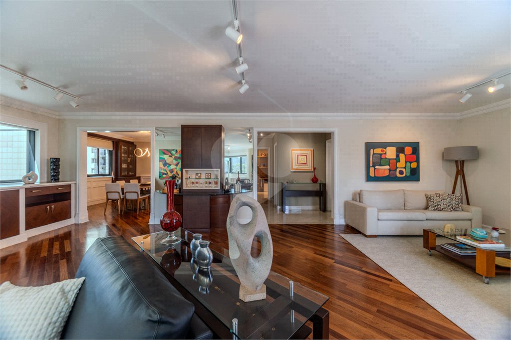 Apartamento à venda com 4 suítes em Paraíso do Morumbi, São Paulo, SP