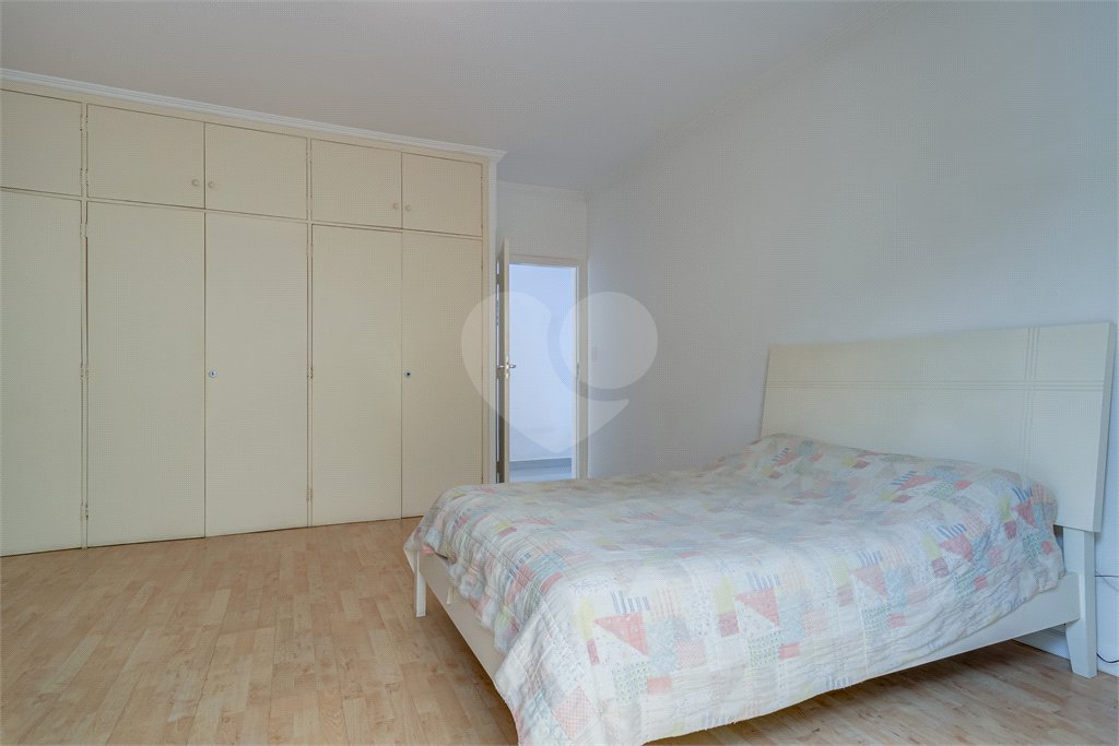 Casa de Vila à venda com 4 suítes em Granja Julieta, São Paulo, SP