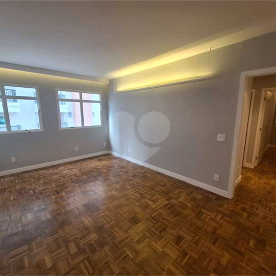 Apartamento à venda com 3 quartos, sendo 1 suíte, em Itaim Bibi, São Paulo, SP