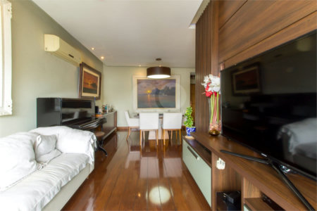 Apartamento à venda com 4 quartos, sendo 1 suíte,  em Tijuca, Rio de Janeiro, RJ