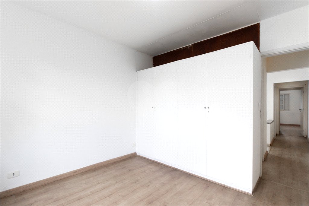Sobrado à venda com 3 quartos, sendo 1 suíte,  em Real Parque, São Paulo, SP