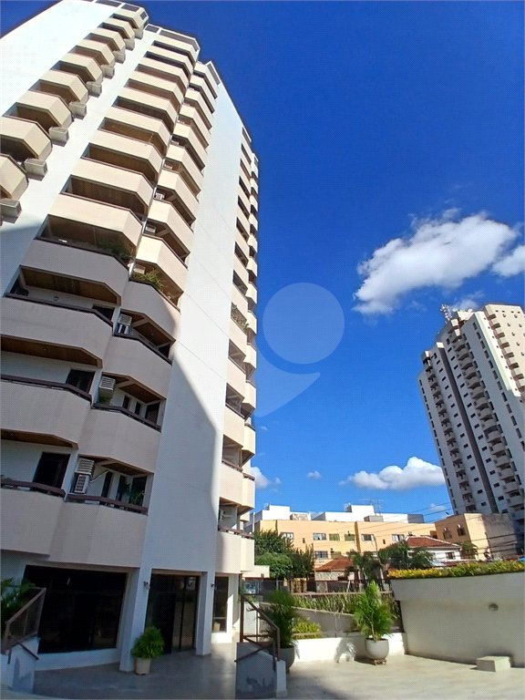 Apartamento à venda com 3 quartos, sendo 1 suíte,  em Vila Redentora, São José do Rio Preto, SP