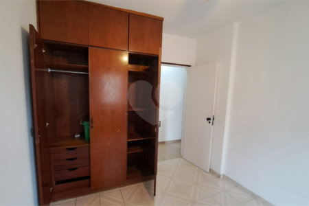 Apartamento à venda com 3 quartos, sendo 1 suíte, em Vila Mariana, São Paulo, SP