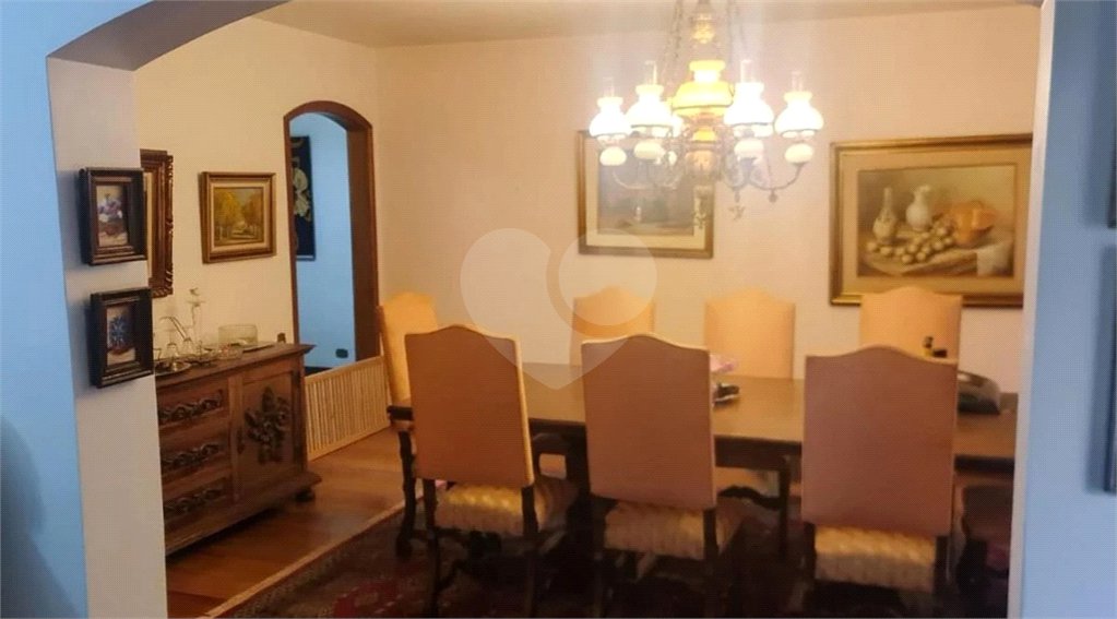 Casa à venda com 4 quartos, sendo 2 suítes,  no condomínio Comendador Elias Jafet, São Paulo - SP