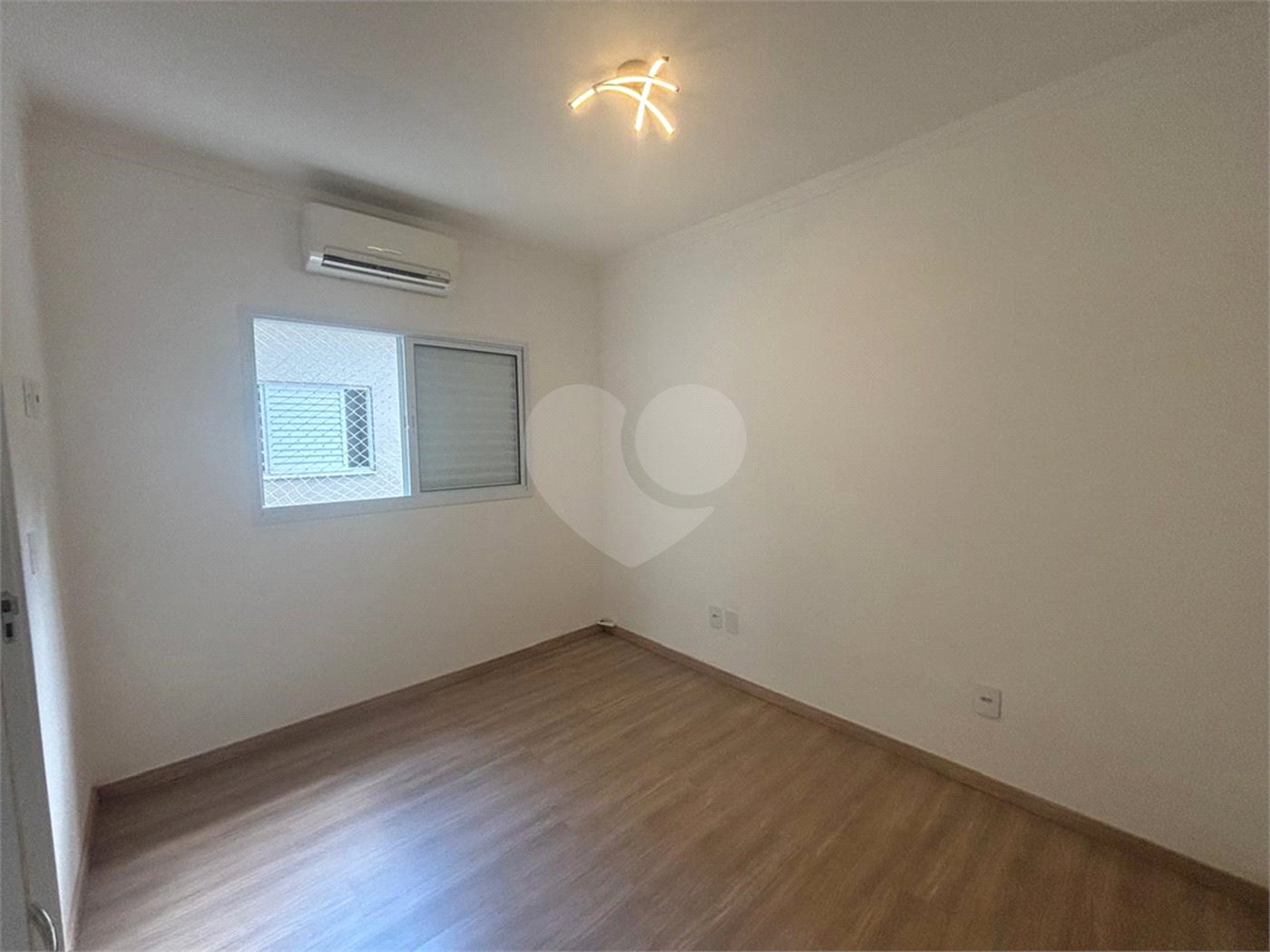Casa à venda com 2 quartos no condomínio Village Caprese, Sorocaba - SP