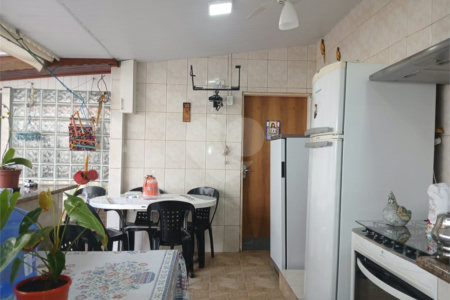 Casa à venda com 3 quartos, sendo 1 suíte,  em Esplanada Mendes Moraes, São Roque, SP