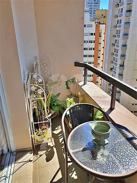 Apartamento à venda com 2 quartos, sendo 1 suíte, em Vila Mariana, São Paulo, SP