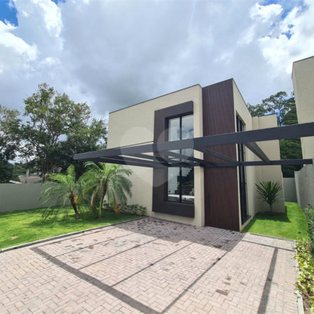 Casa em condomínio à venda com 3 suítes em Vila Santista, Atibaia, SP