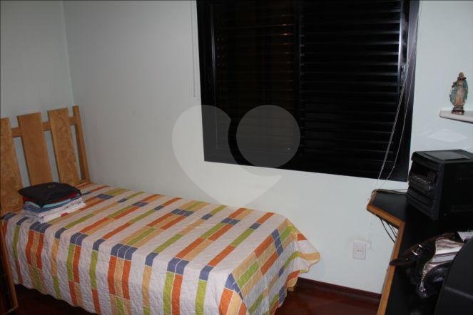Apartamento à venda com 3 quartos, sendo 1 suíte,  em Fazenda Morumbi, São Paulo, SP