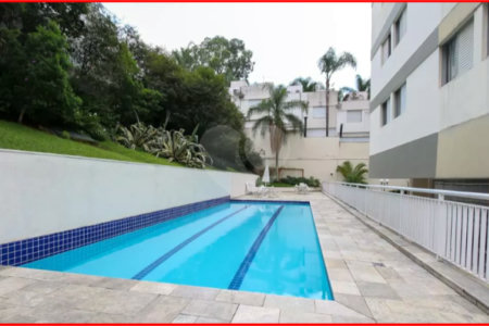 Apartamento à venda com 2 suítes em Real Parque, São Paulo, SP