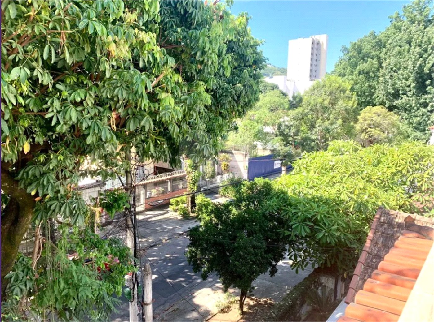 Casa à venda com 4 quartos, sendo 1 suíte, em Grajaú, Rio de Janeiro, RJ