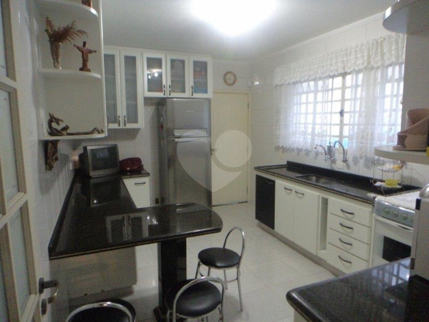 Sobrado à venda com 3 quartos, sendo 1 suíte, em Vila Guilherme, São Paulo, SP