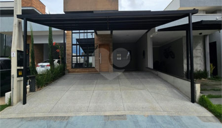 Casa à venda com 3 quartos, sendo 1 suíte, no condomínio Mantova, Indaiatuba - SP