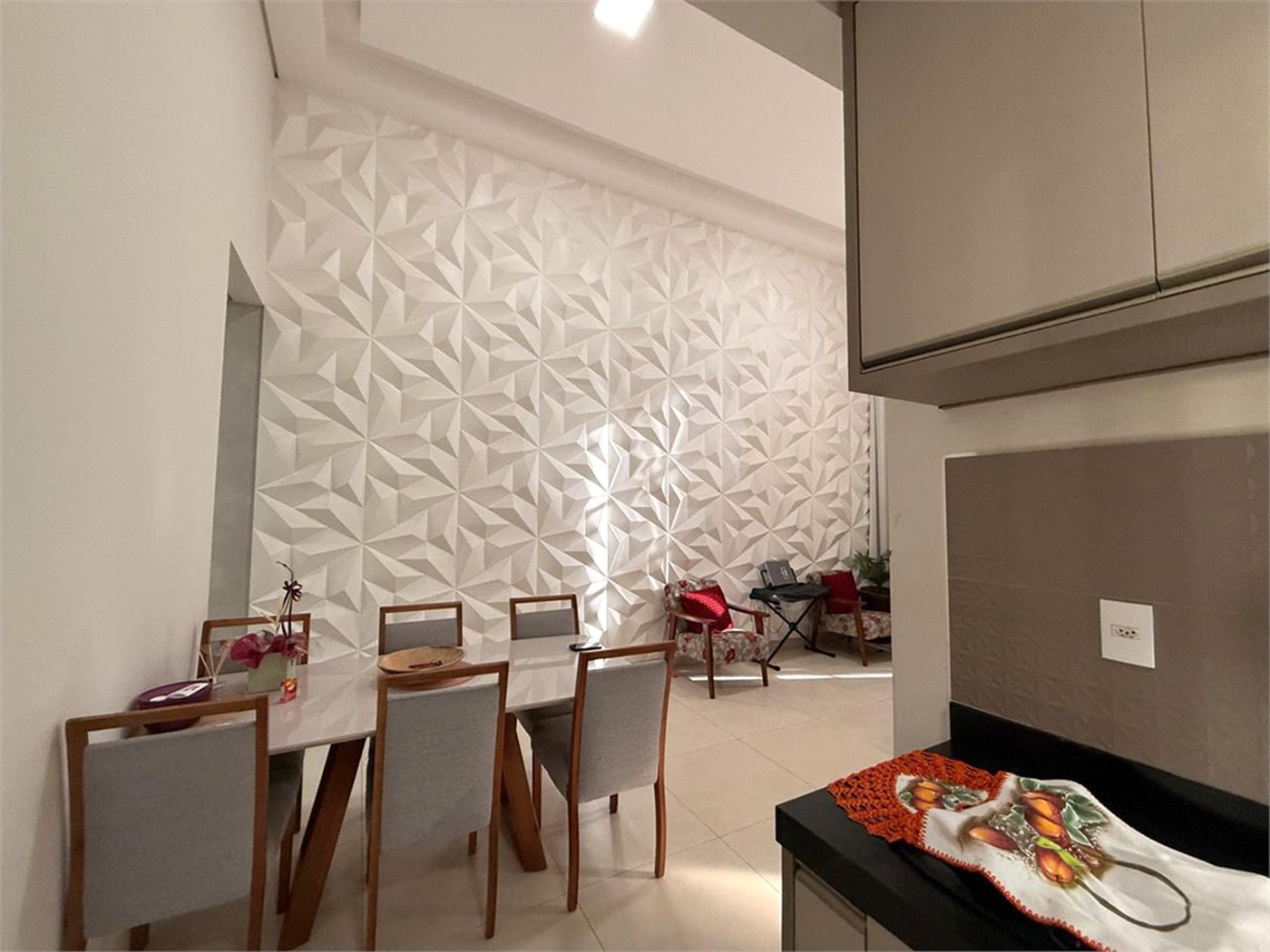 Casa à venda com 3 quartos, sendo 1 suíte, no condomínio Vila Rica, Indaiatuba - SP