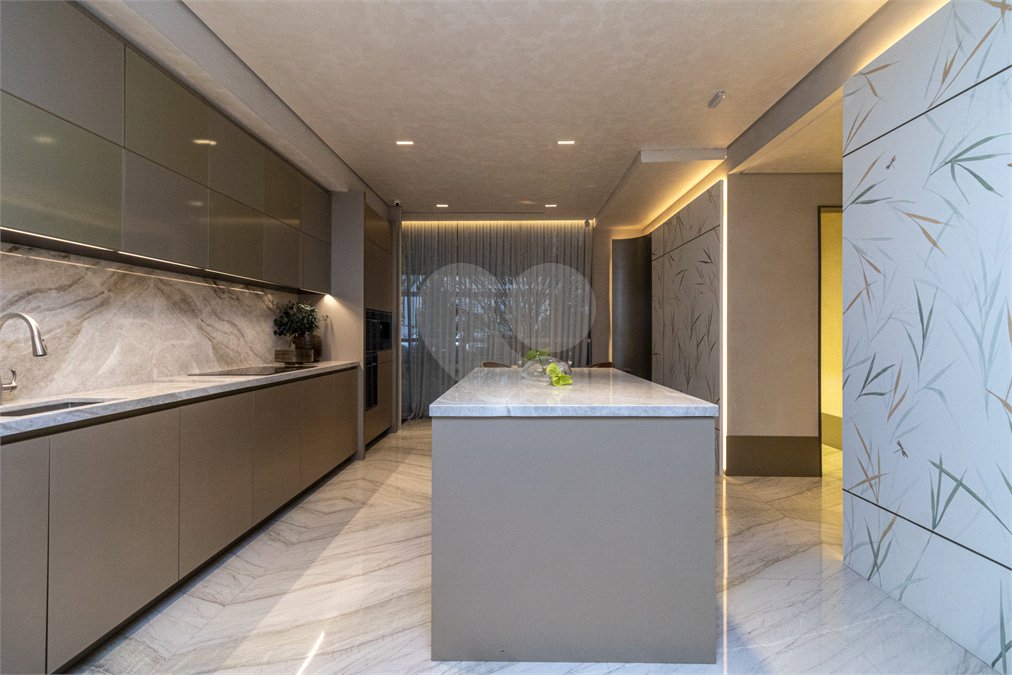 Apartamento à venda com 4 suítes em Jardim Guedala, São Paulo, SP