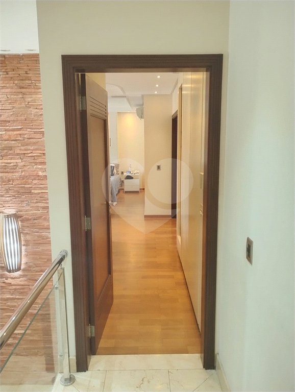 Casa à venda com 5 quartos, sendo 4 suítes, no condomínio Santa Teresa, Jundiaí - SP