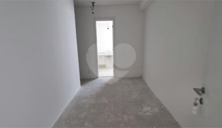 Apartamento à venda com 3 suítes em Moema, São Paulo, SP