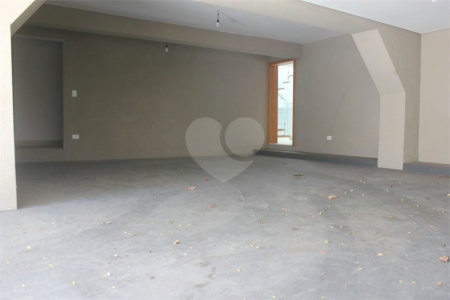 Casa à venda ou para alugar com 4 suítes em Alphaville, Santana de Parnaíba, SP