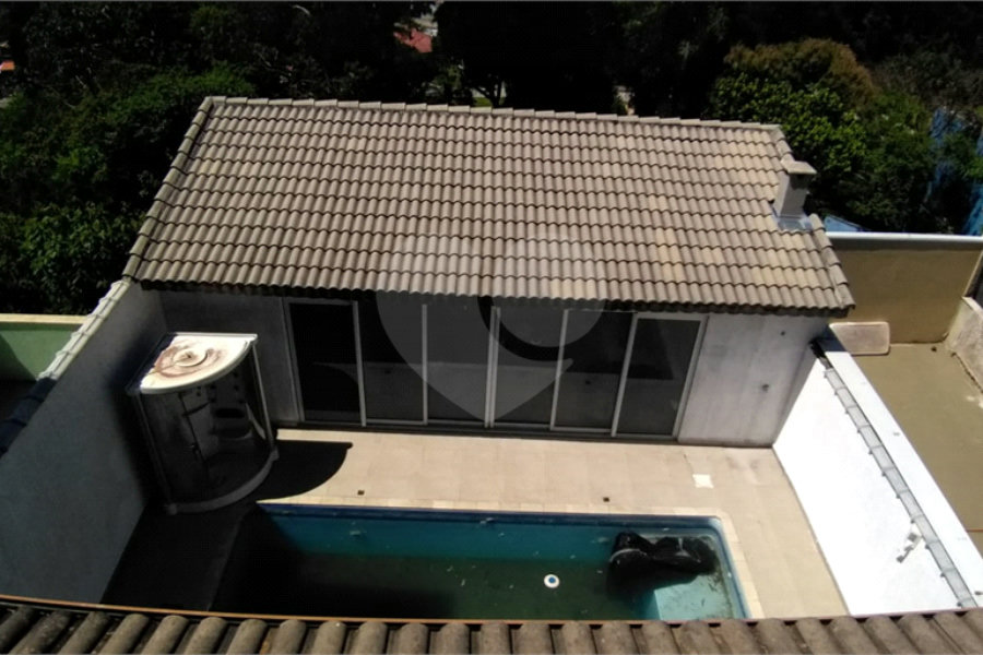 Casa à venda com 4 quartos, sendo 2 suítes, em Barreiro, Mairiporã, SP