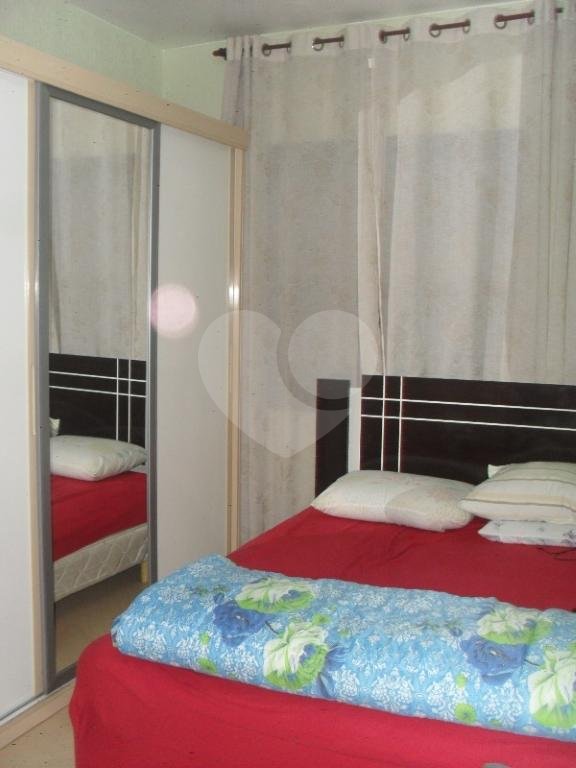 Sobrado à venda com 3 quartos, sendo 1 suíte, em Artur Alvim, São Paulo, SP